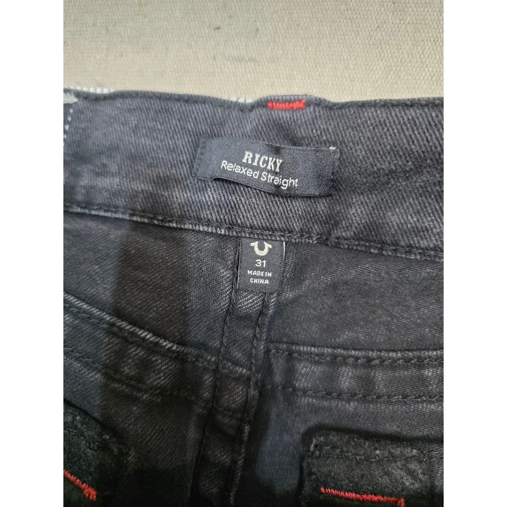 True Religion Ricky Relaxed Straight Black Jeans Red Stitching Mens 31 x 31